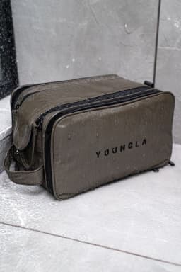 950 - Lah Toiletry Bag