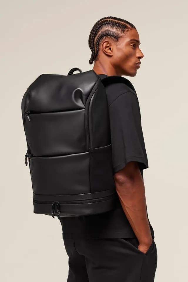 Sleek Backpack - Black