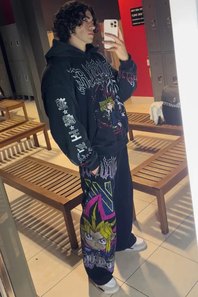 2004  Yu-Gi-Oh!® Sweats - Duelist Yugi