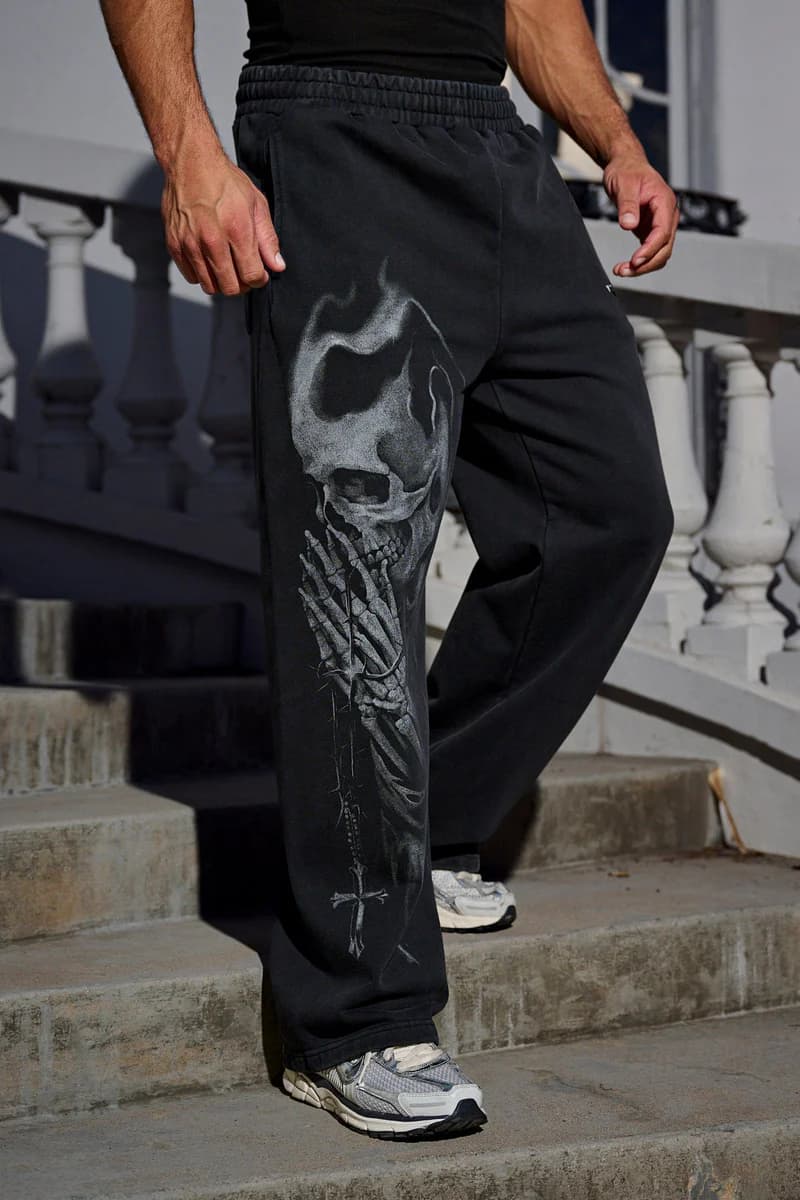 2125 - Divine Sweats - Black Wash