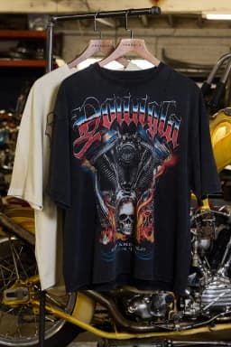 4103 - Cars & Curls Tees - Skull Pistons