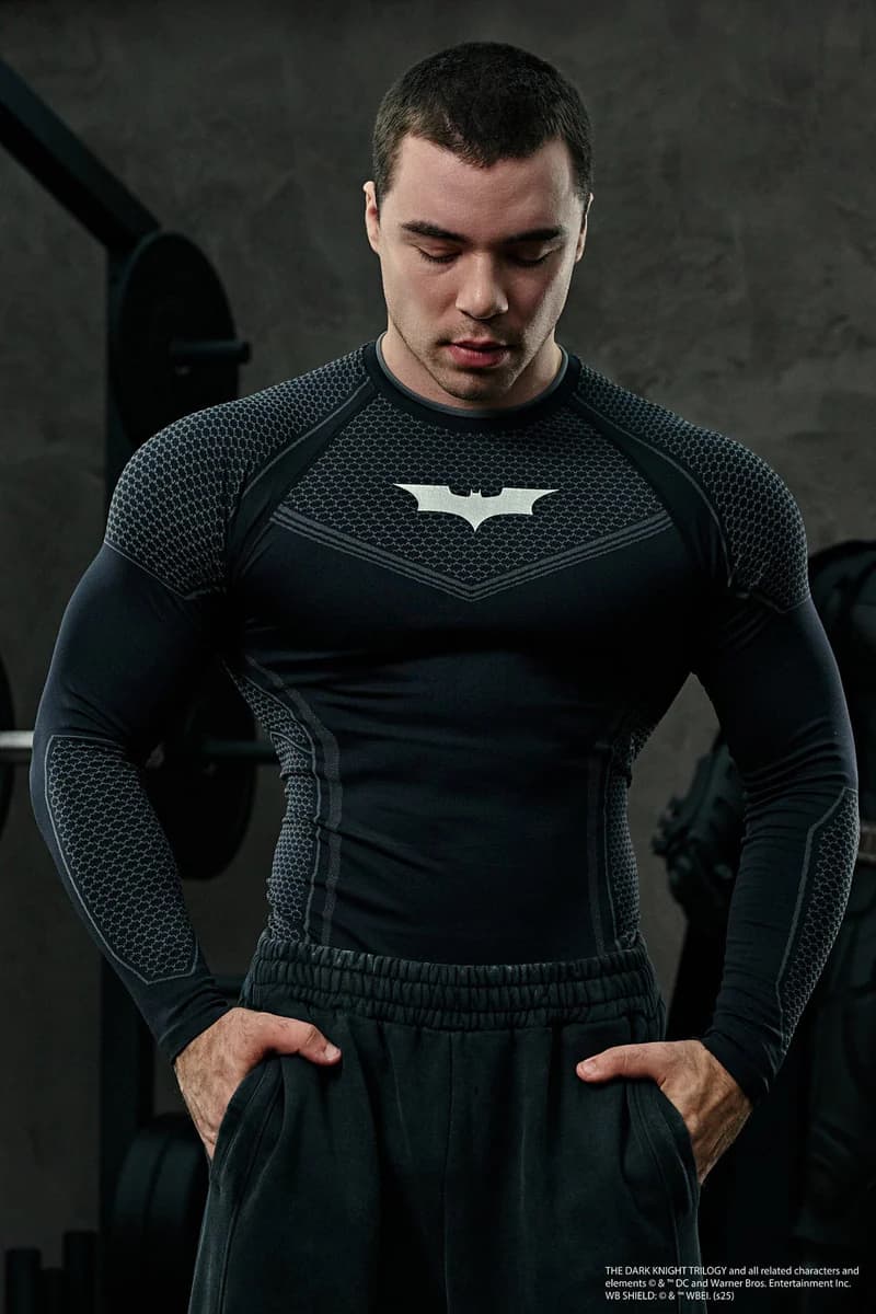 8004 - Batman Compression Longsleeves - Black